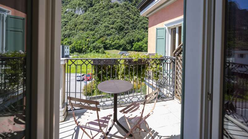 Villa-Bellaria-Bed-and-Breakfast-Riva-del-Garda-camera-matrimoniale-terrazzo-3-DSC0719